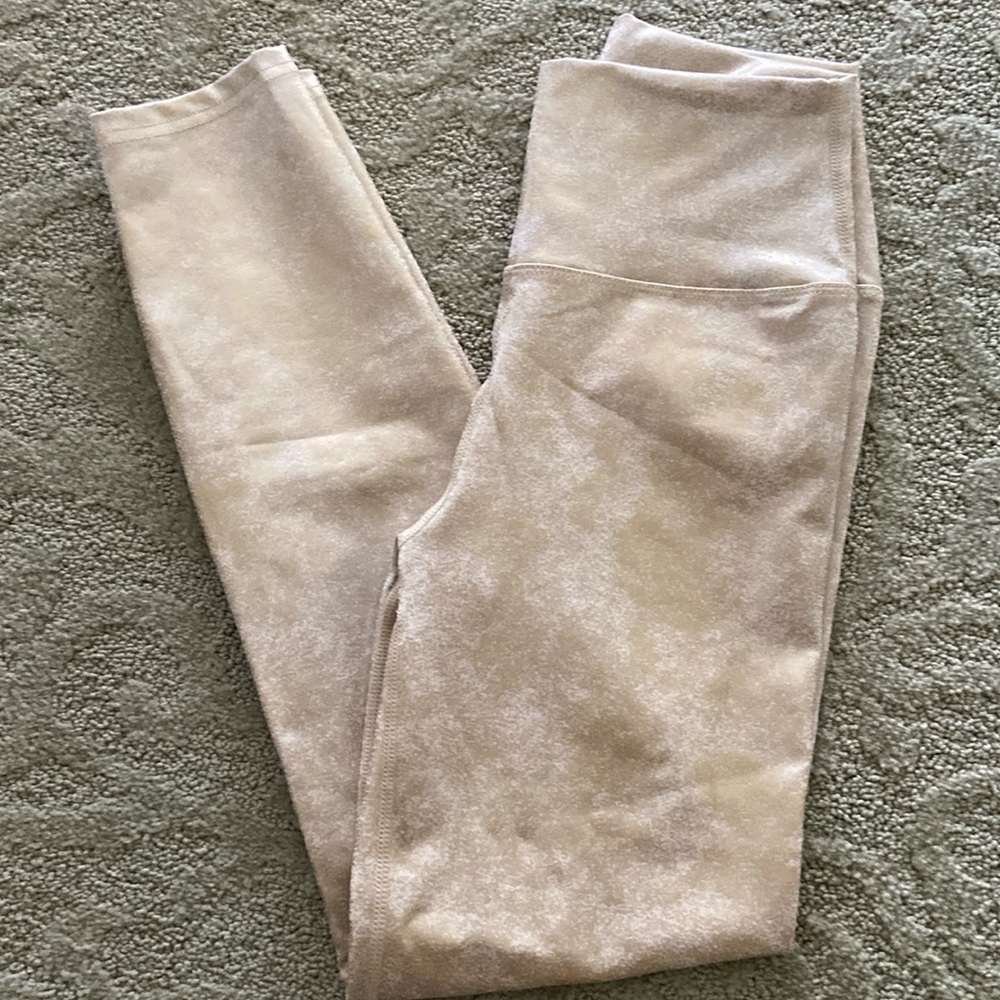 Carbon 38 Gold Metallic Leggings